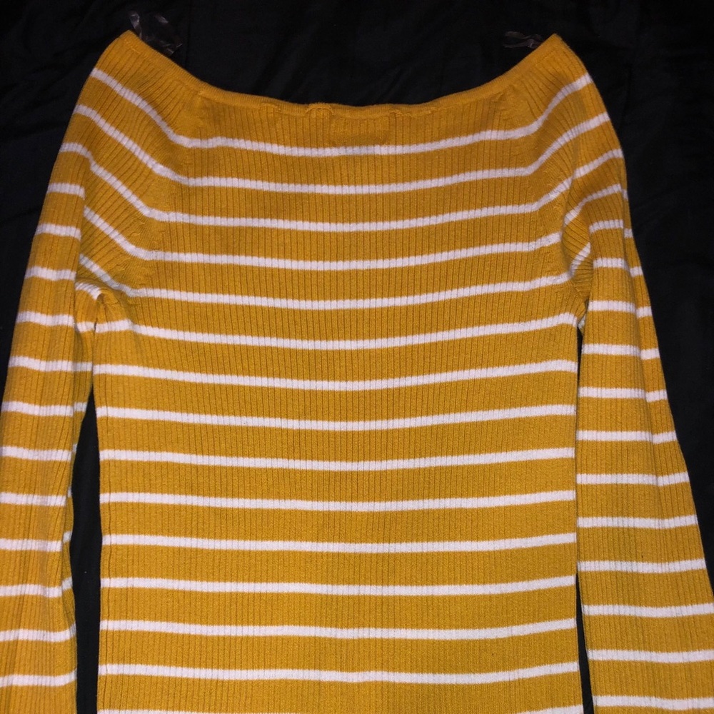Long Sleeve Ribbed Shirt - Picture 2 of 3